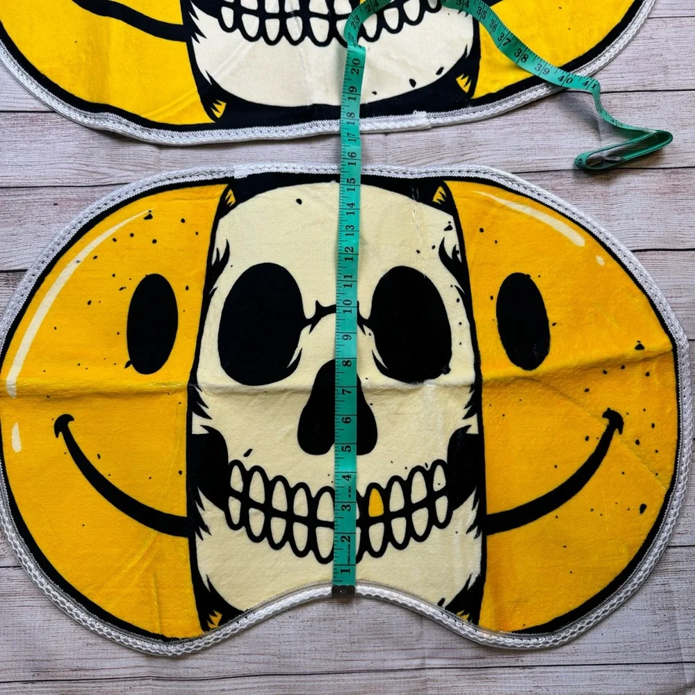 Set of 2 Smiling Skull Print Pattern Bath Rugs Art Microfiber Tufted Non-Slip